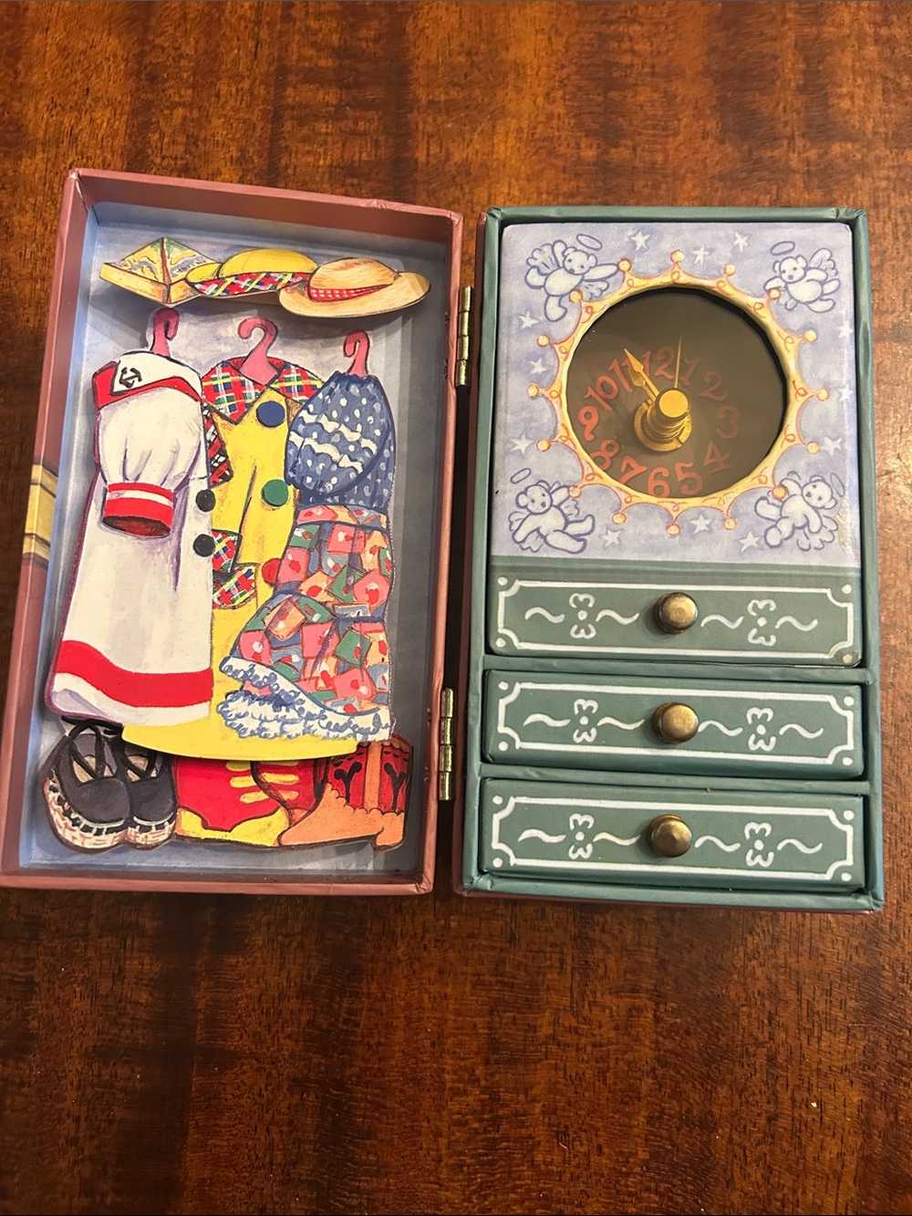 Muffy Vanderbear Clock-Vintage 1998